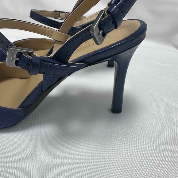 EUC Naturalizer Adalyn Pump in size 7.5 wide - Picture 6 of 11